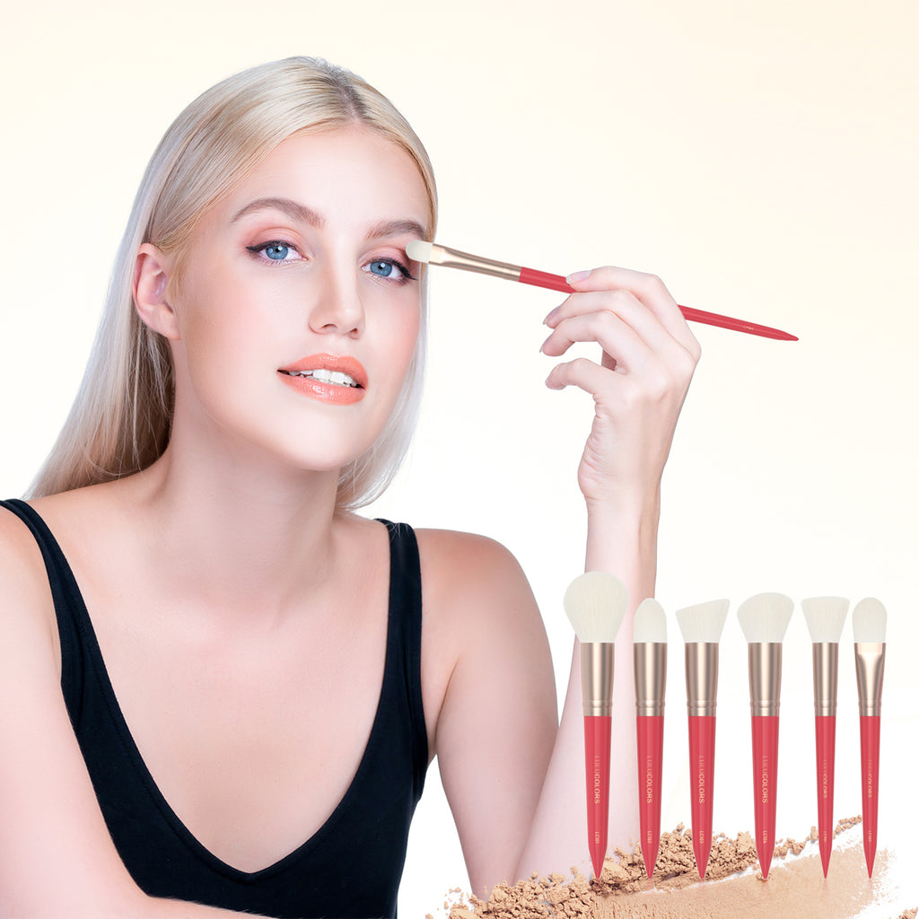 LULUCOLORS 18pc Tail Wood Makeup Brush Set (red)