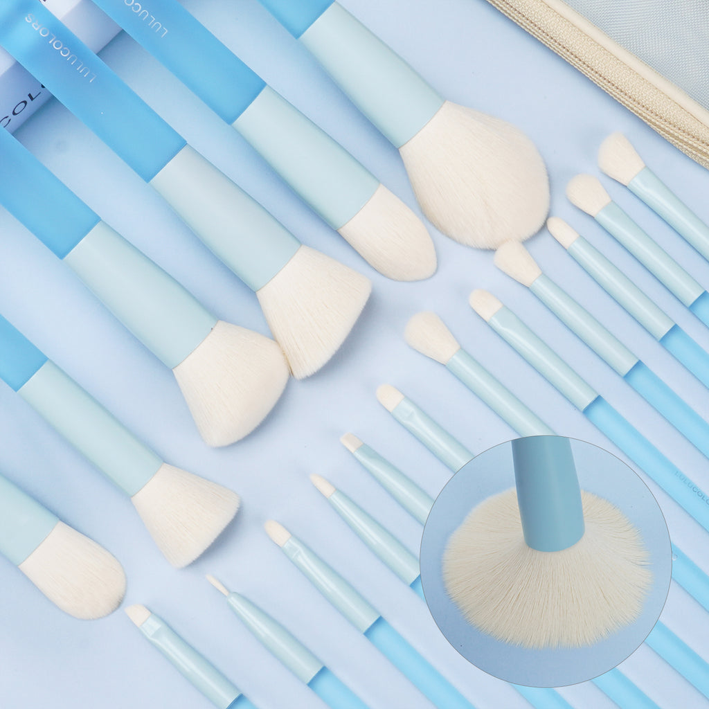 LULUCOLORS 18pc Multipop Makeup Brush Set (blue)